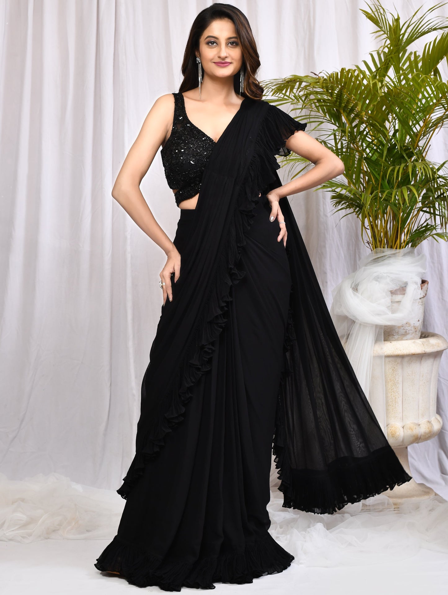 Gia: Classy Draped Saree with Frills
