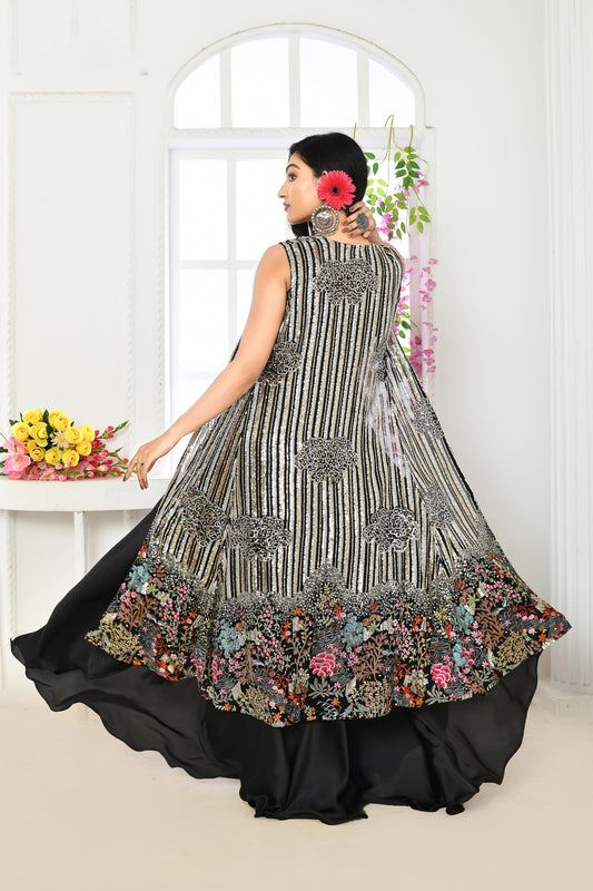 Embroidered black dress ideal for elegant evening occasions.