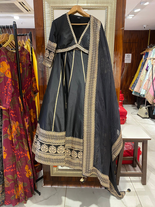 Aana Heritage Royal Lehenga Set in black with golden zari embroidery