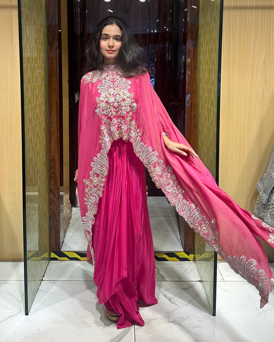 Indo-western set giving Kaftan vibes. perfect for mehendi, haldi, bhaat, carnival etc