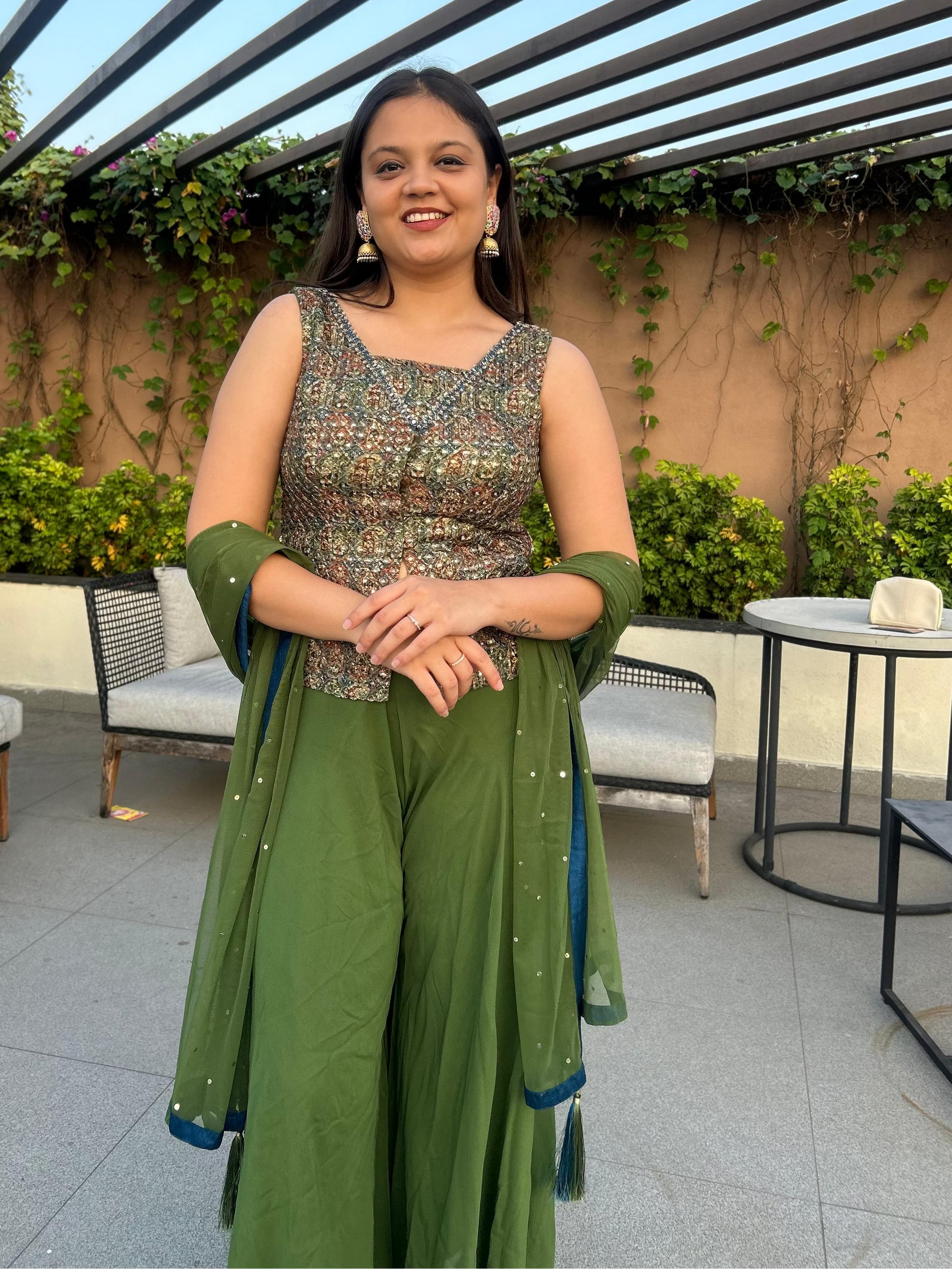 Top, Pants and Dupatta indo-western for mehendi, carnival, day events, trousseau, etc