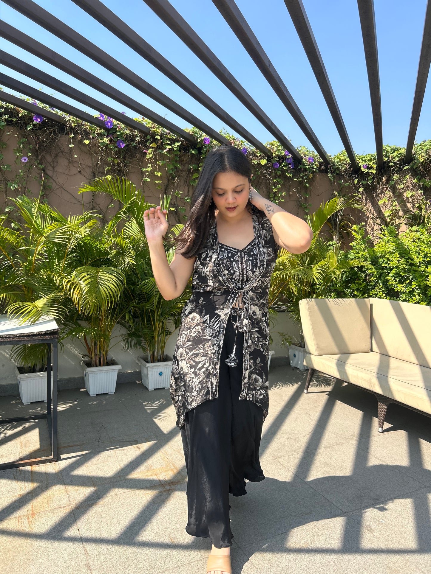 Zaika – Black & White Indo-Western Printed Cape Set